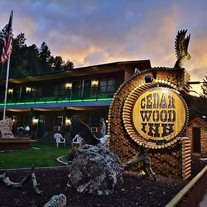 Cedar Wood Inn